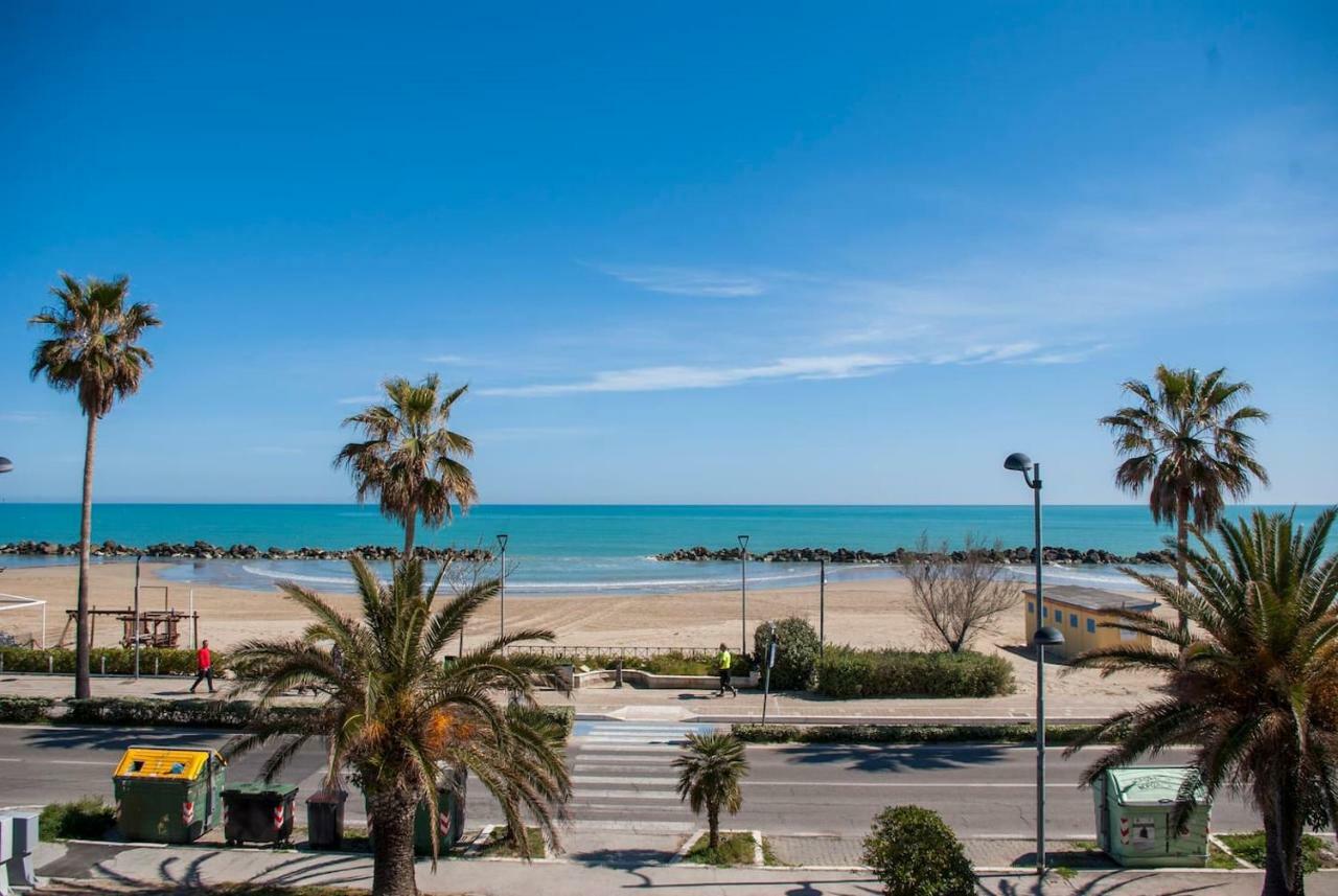 Appartamento Di Antonio Fronte Mare Montesilvano Marina Εξωτερικό φωτογραφία